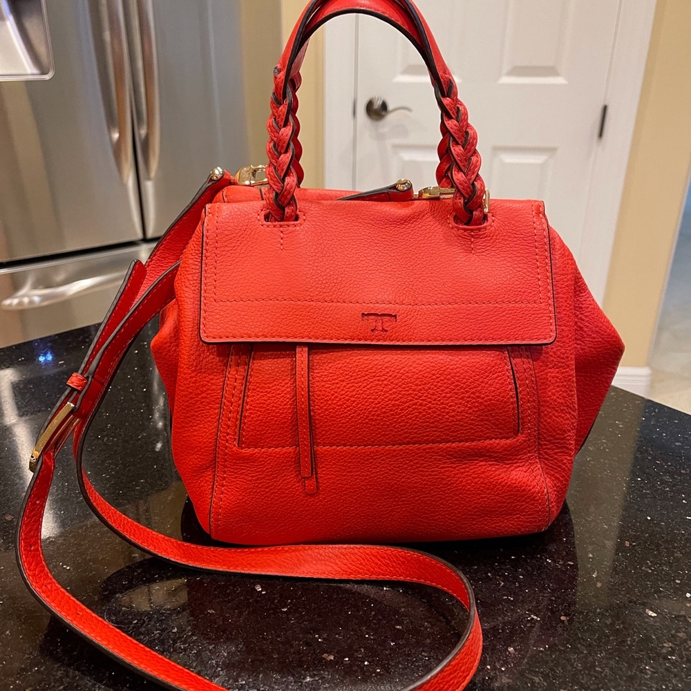 TORY BURCH HALF MOON POPPY ORANGE SAMBA PEBBLE GRAIN LEATHER SHOULDER BAG PURSE - Picture 3 of 15